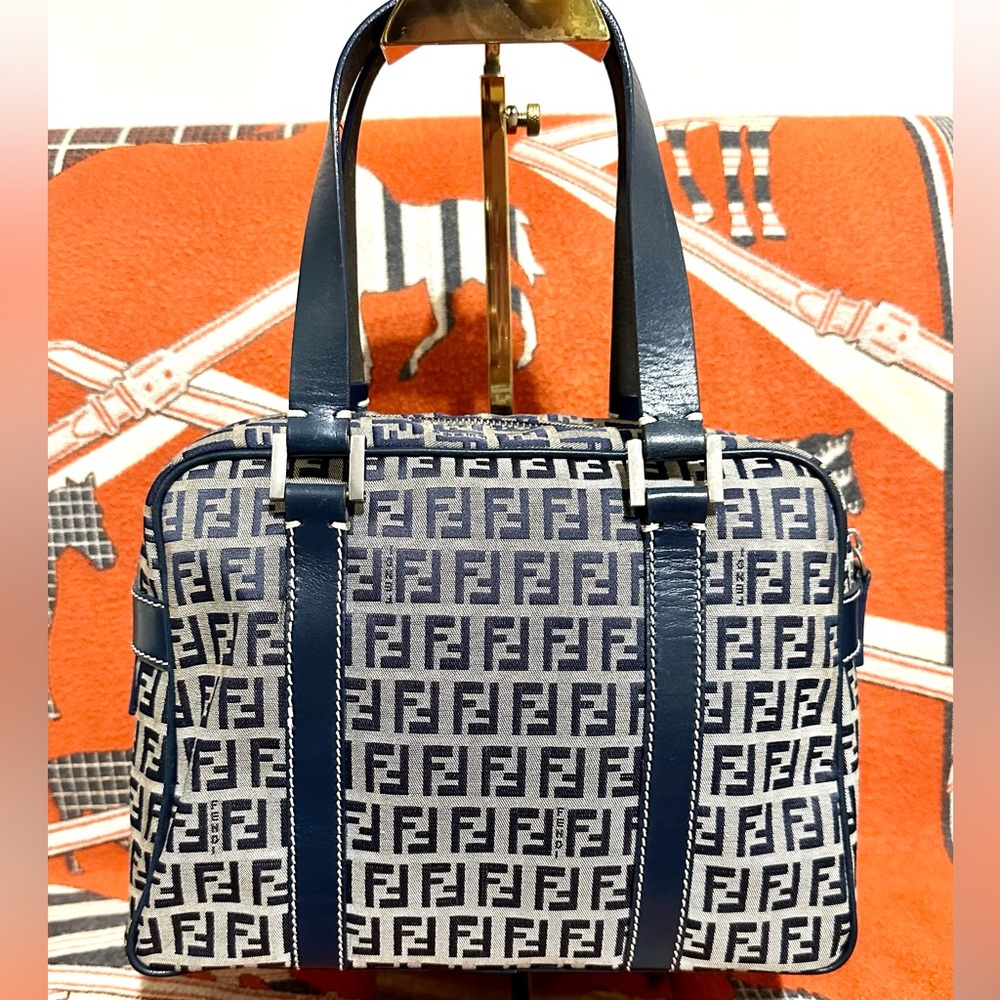 -FENDI ❤️🌟ZUCCA FF HANDBAG ⭐️